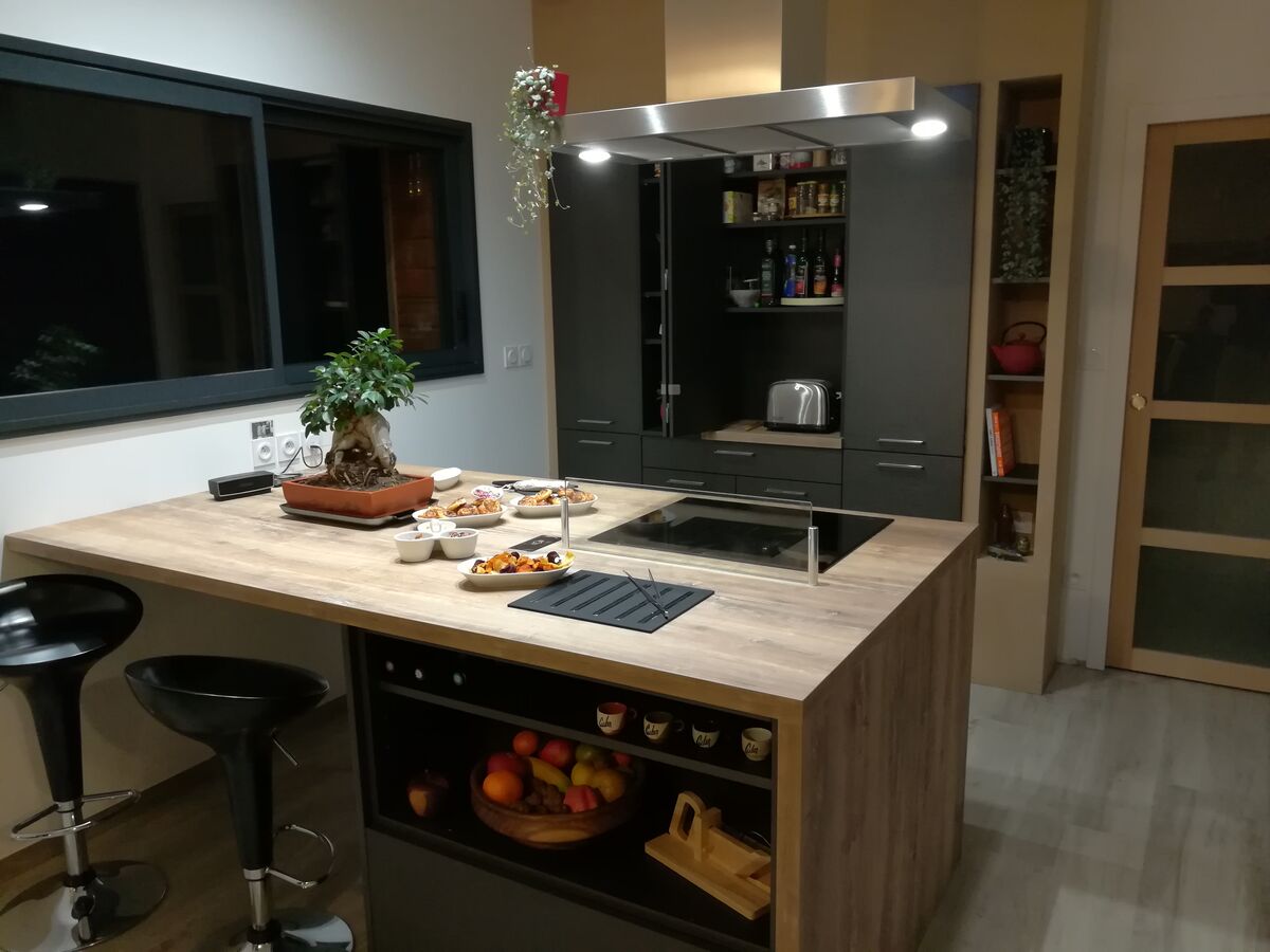 Cuisine avant-après sur mesure Label Métal Brossé