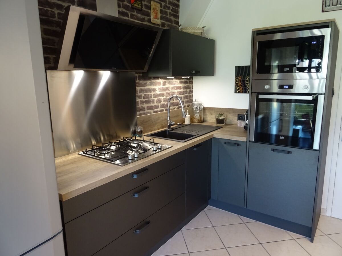 Cuisine avant-après sur mesure Label Métal Brossé