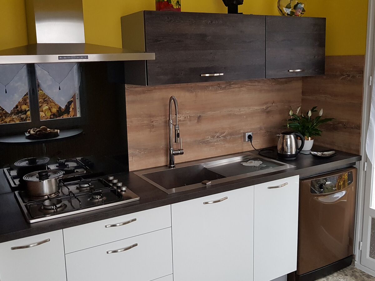 Cuisine équipée sur mesure Light Blanc Brillant et Trend Woody Dark