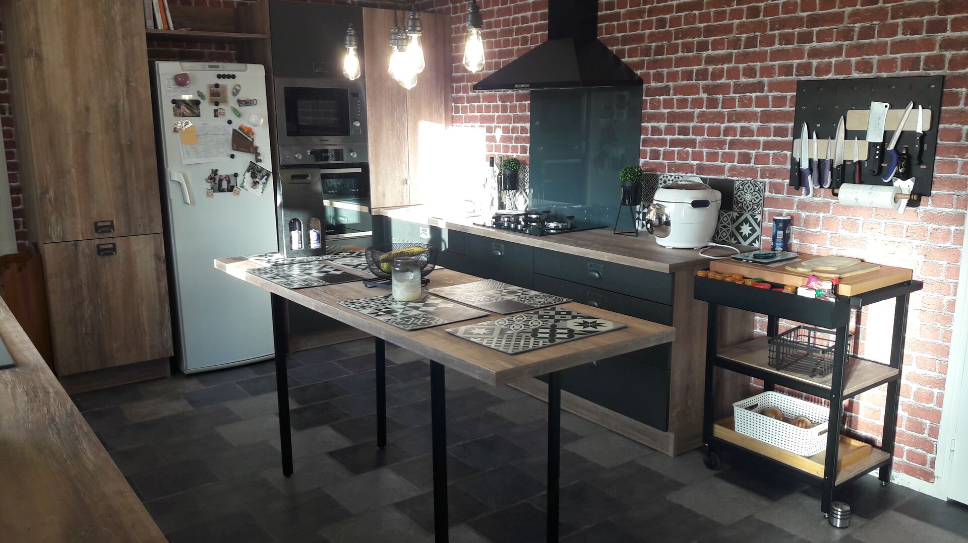 Cuisine équipée sur mesure Label Métal Brossé et Trend Hipster Wood