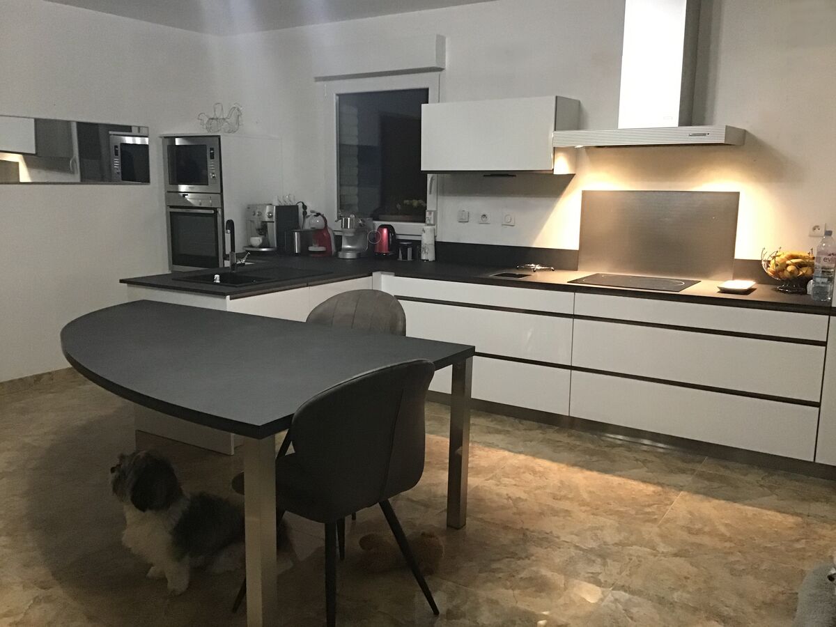 Rénovation cuisine équipée sur mesure LIGHT JET Blanc Brillant