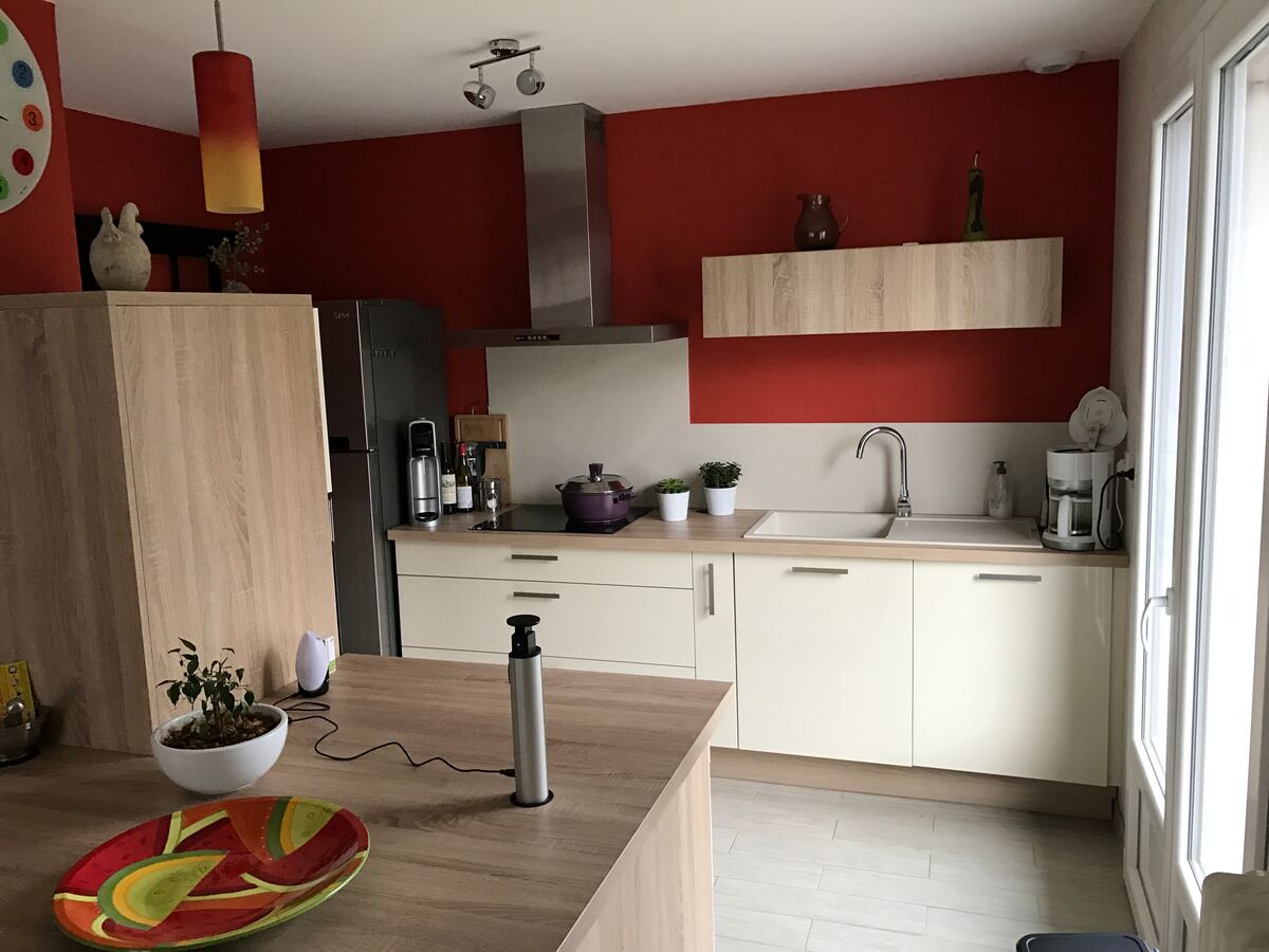 Cuisine équipée sur mesure Light + Pannacotta Majestic brillant