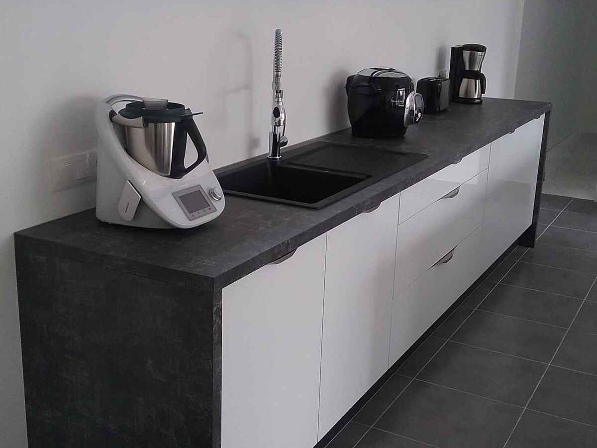 Cuisine avant-après sur mesure Light Blanc brillant