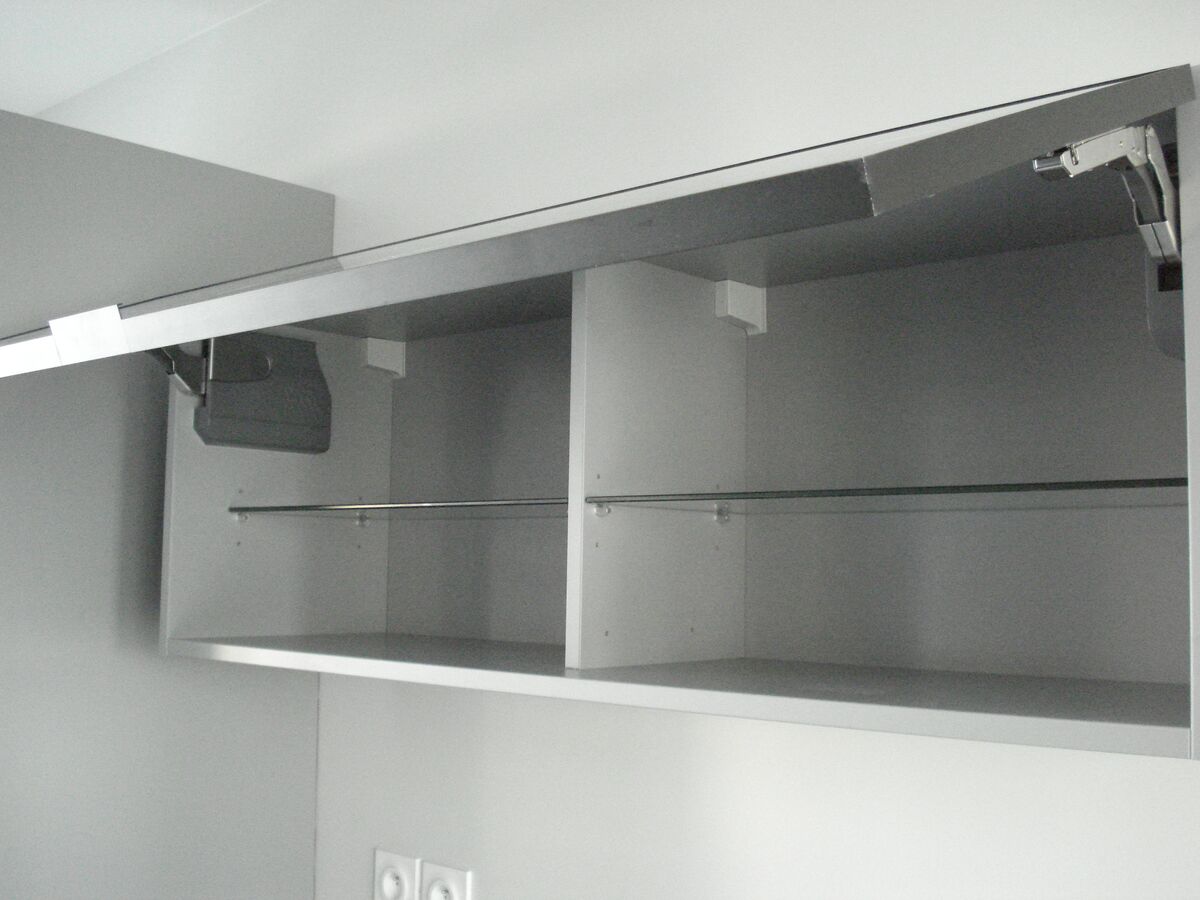 Cuisine avant-après sur mesure Light + Rouge Majestic Brillant