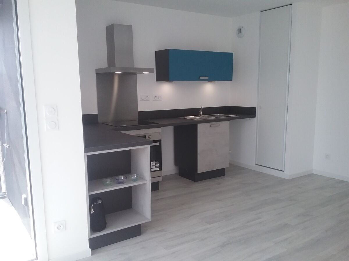 Rénovation cuisine équipée sur mesure Trend Béton Claire & Color River Blue