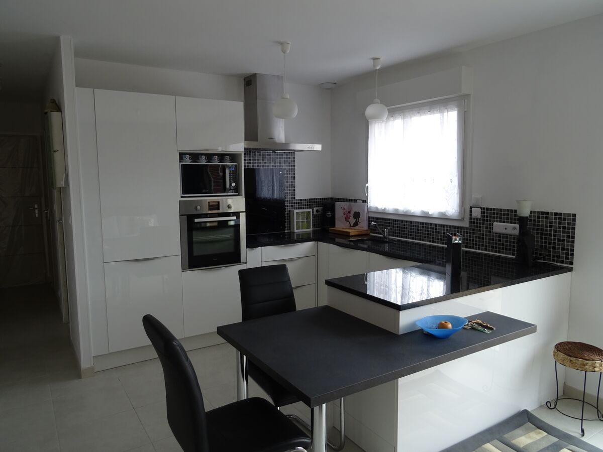 Cuisine équipée sur mesure Light Blanc Brillant