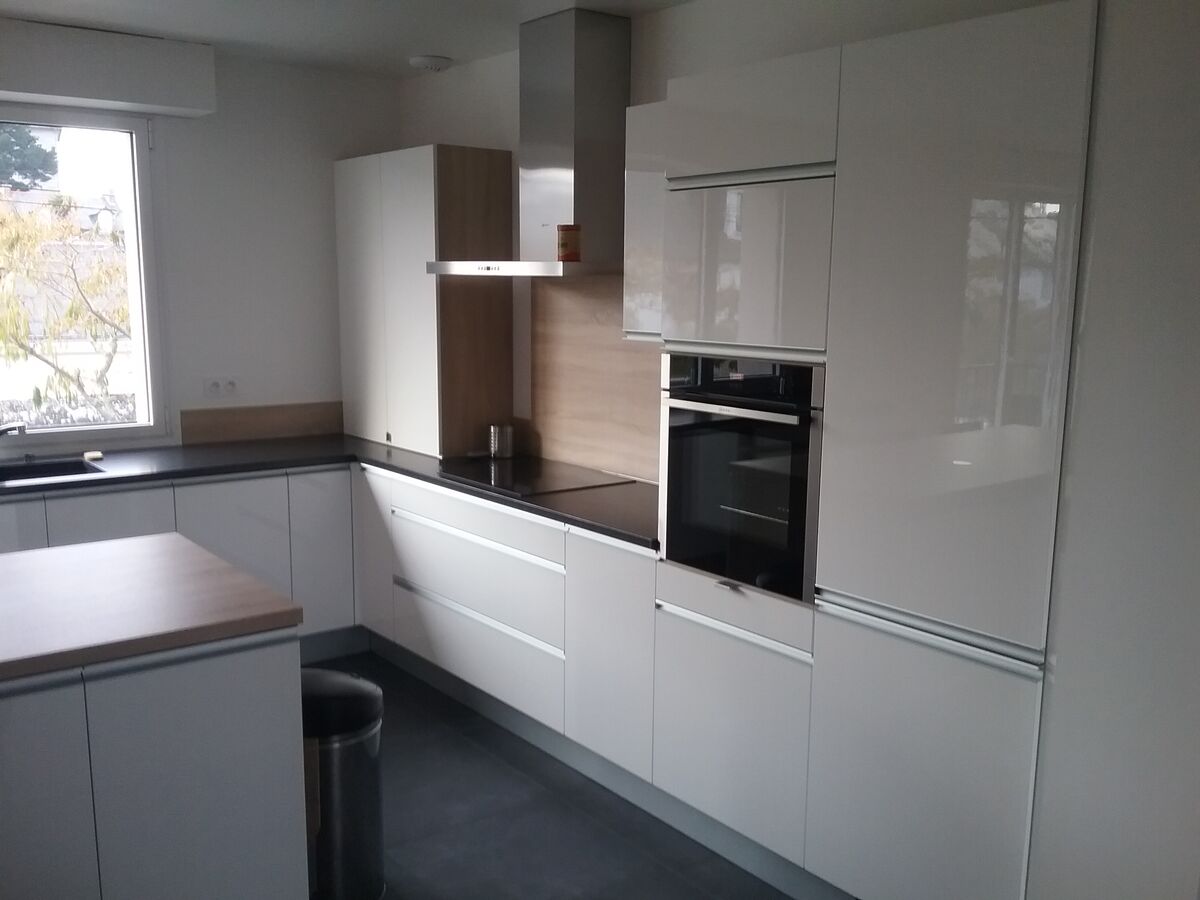 Cuisine avant-après sur mesure Light Blanc Brillant