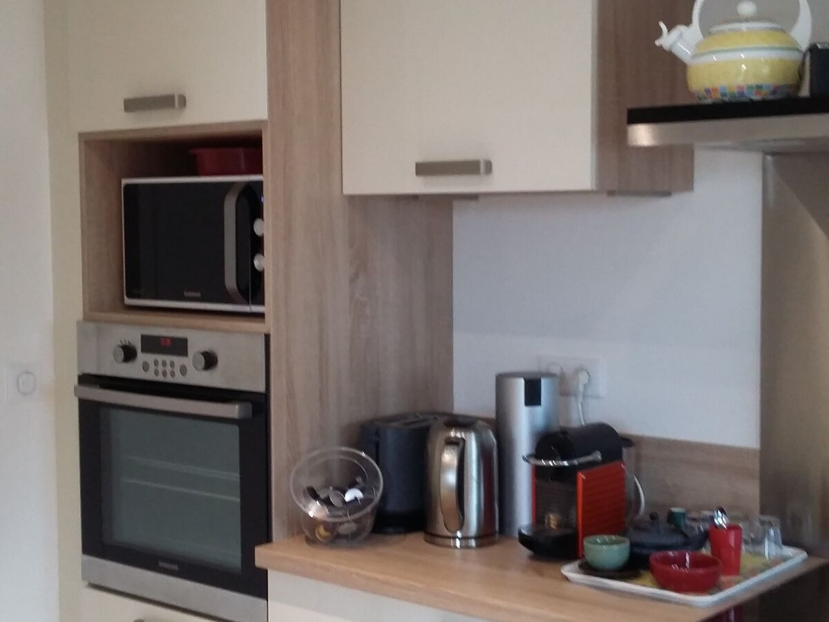 Cuisine avant-après sur mesure Light + Pannacotta Majestic brillant