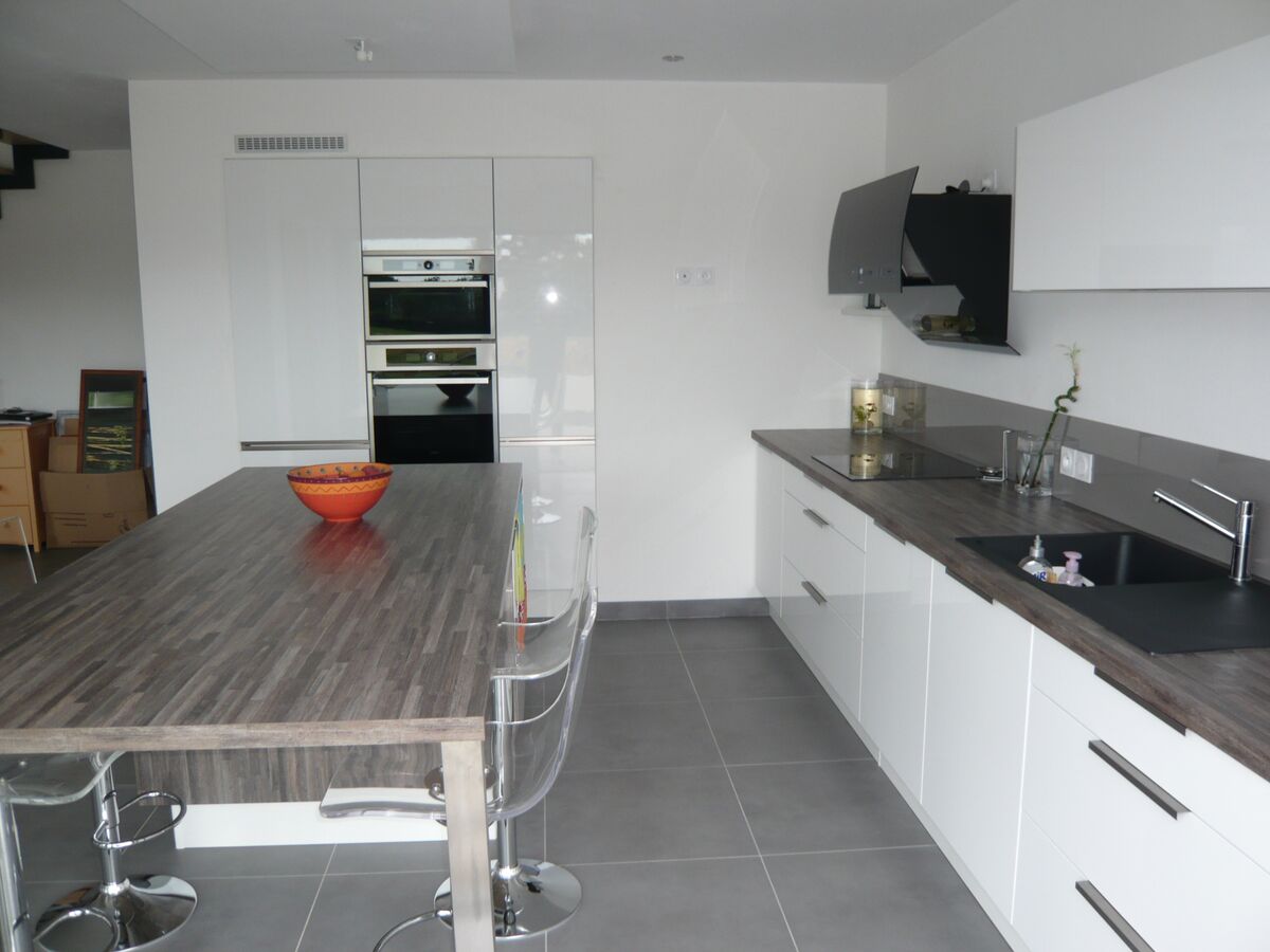 Rénovation cuisine sur mesure Light + Pannacotta Majestic brillant