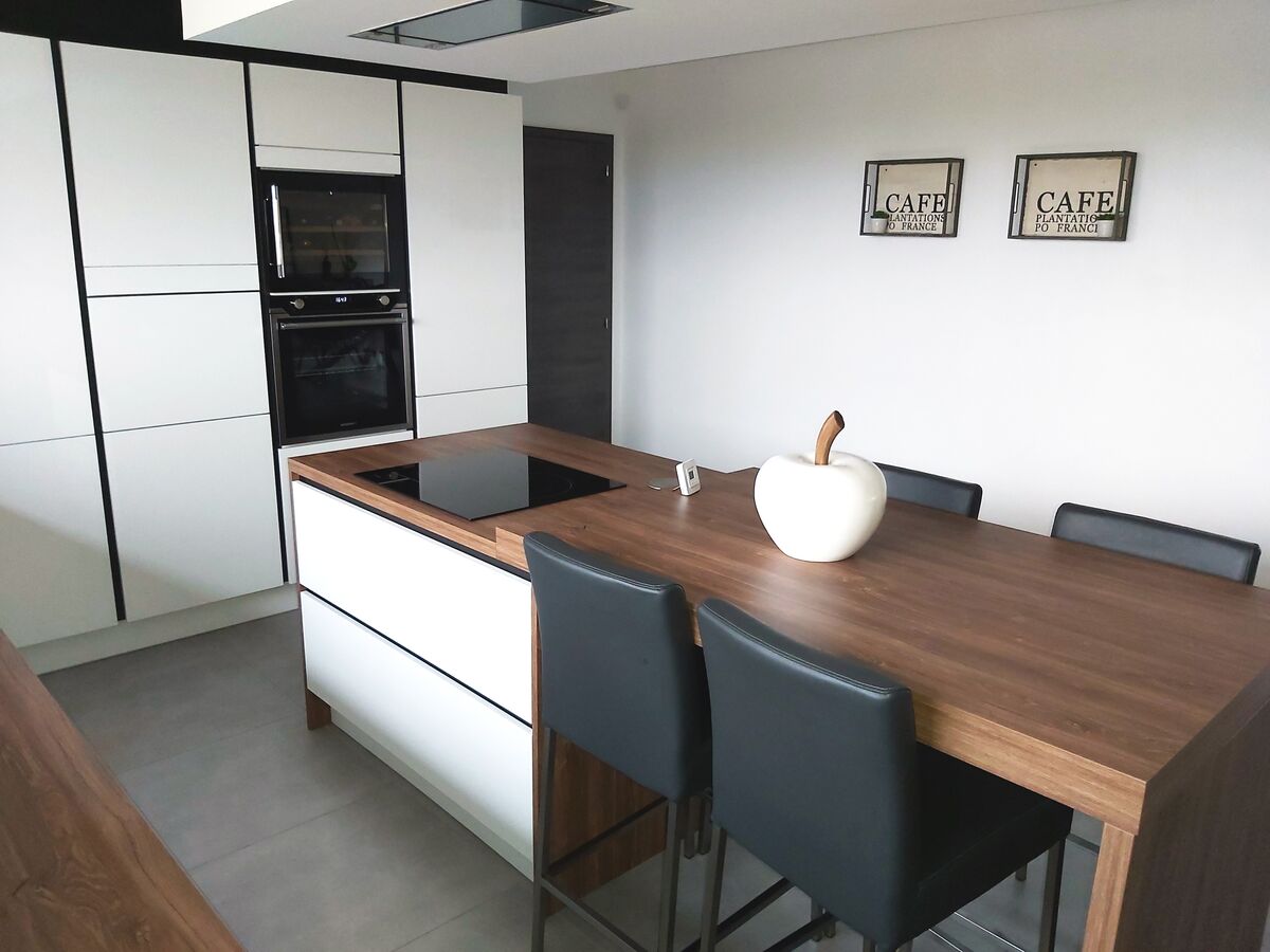 Rénovation cuisine équipée sur mesure LIGHT Blanc Brillant