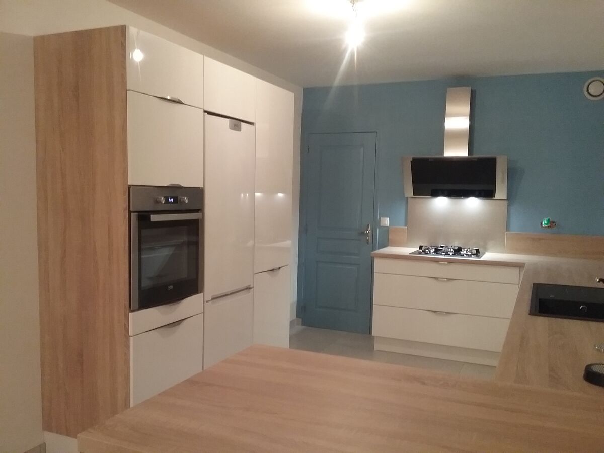 Rénovation cuisine équipée sur mesure Light Blanc Brillant
