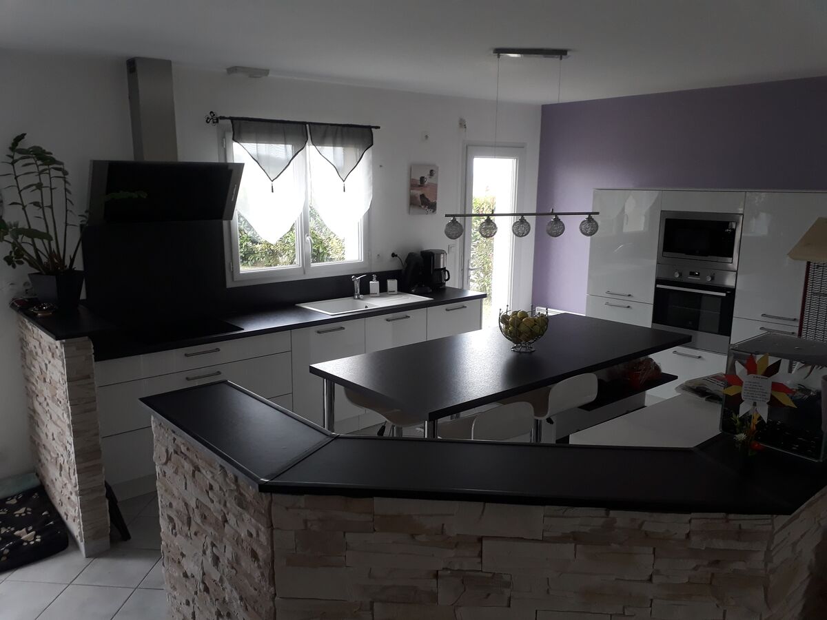 Cuisine équipée sur mesure Light Blanc brillant