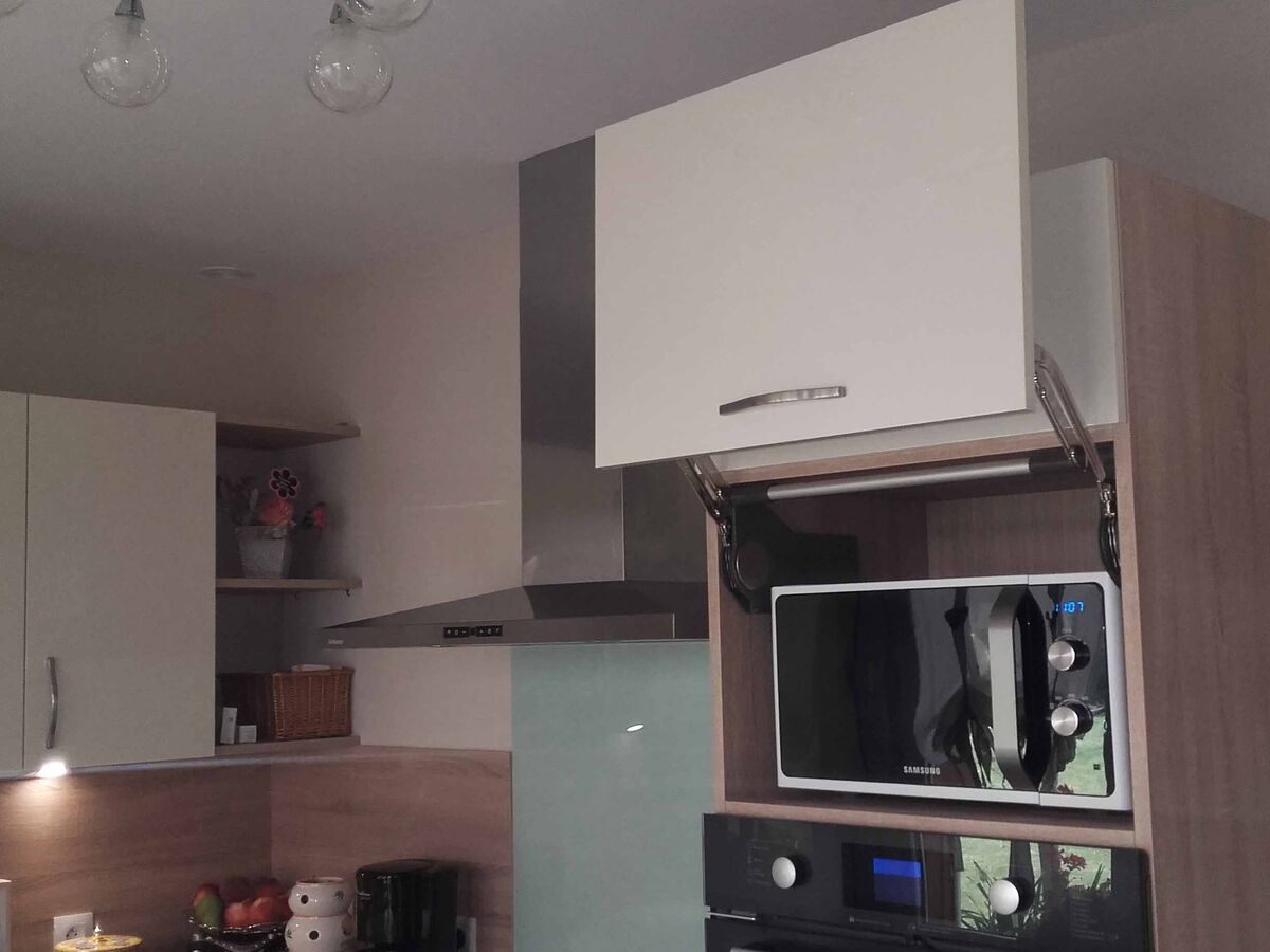 Cuisine avant-après sur mesure Light Blanc brillant