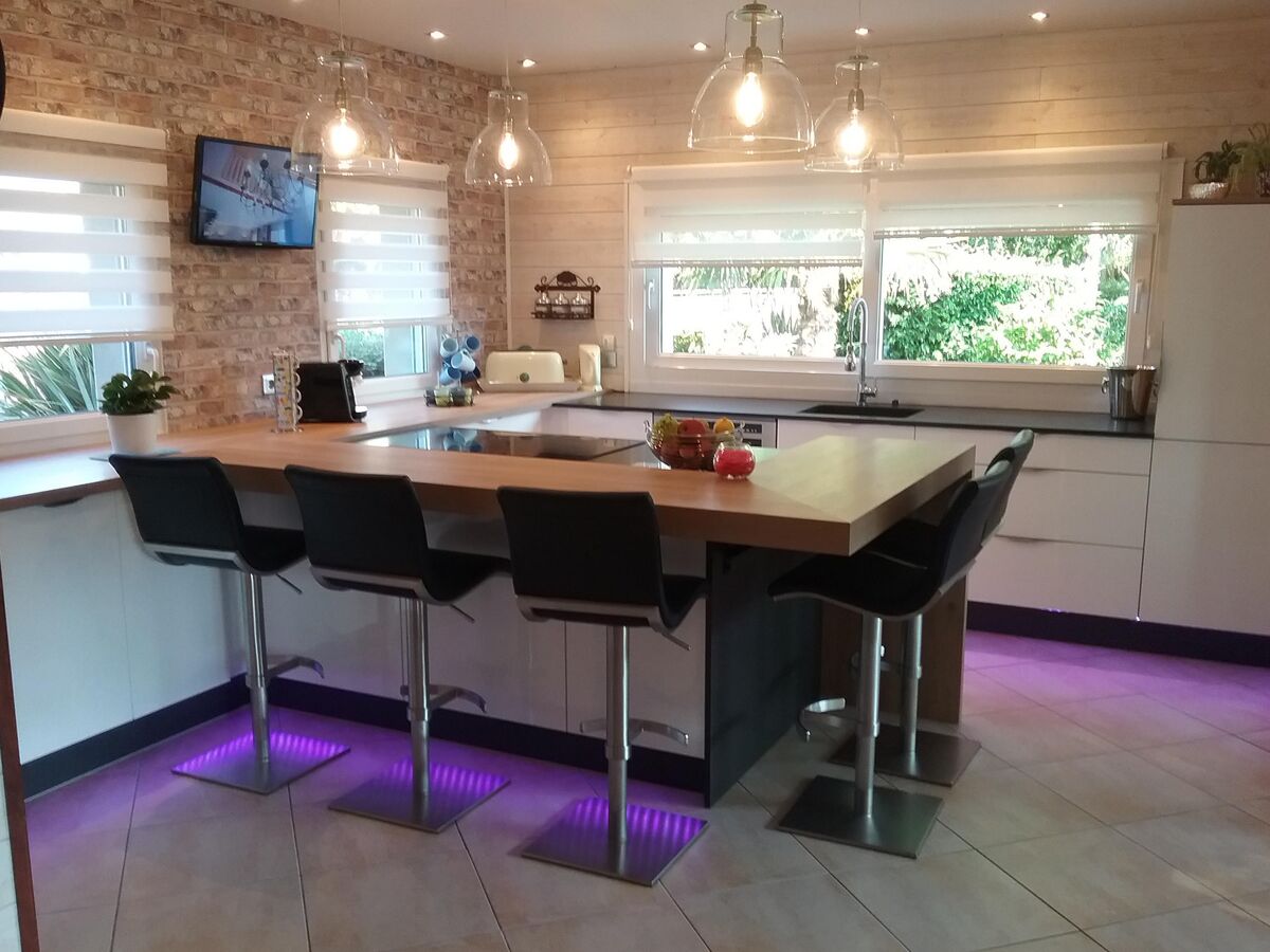 Cuisine équipée sur mesure Light Blanc Brillant