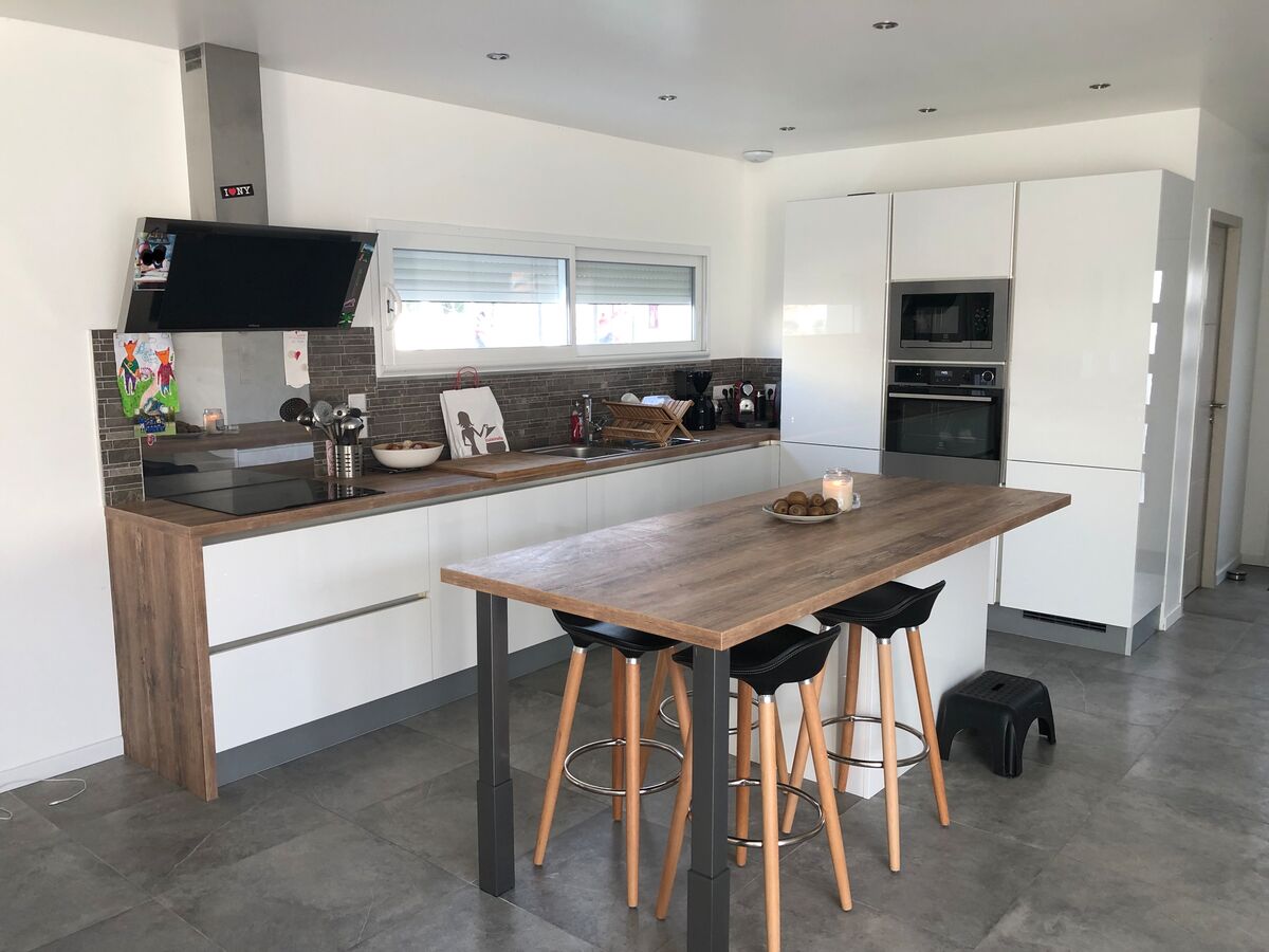 Cuisine équipée sur mesure Light Blanc Brillant