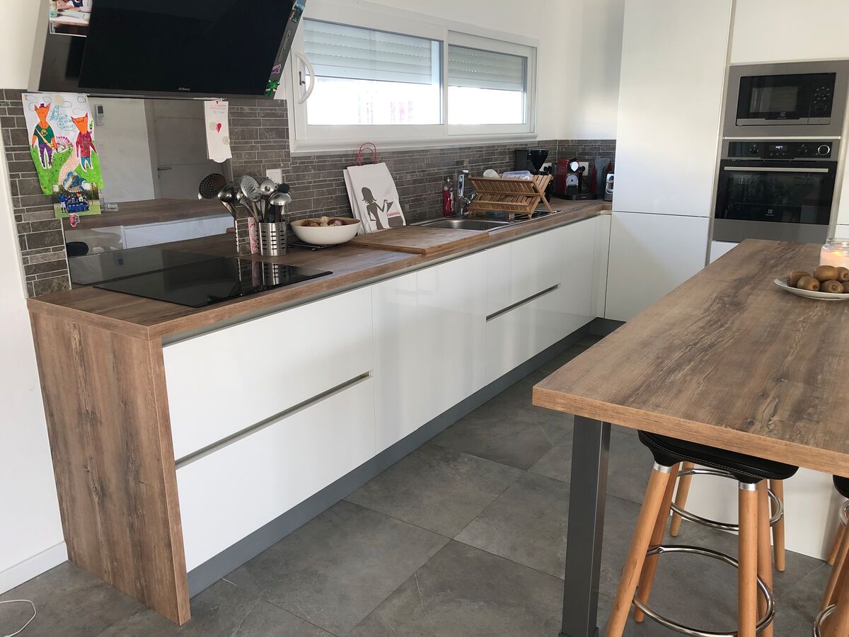 Rénovation cuisine équipée sur mesure Light Blanc Brillant