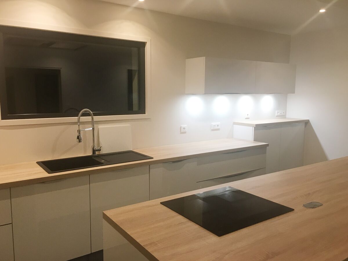 Cuisine avant-après sur mesure Light Blanc Brillant