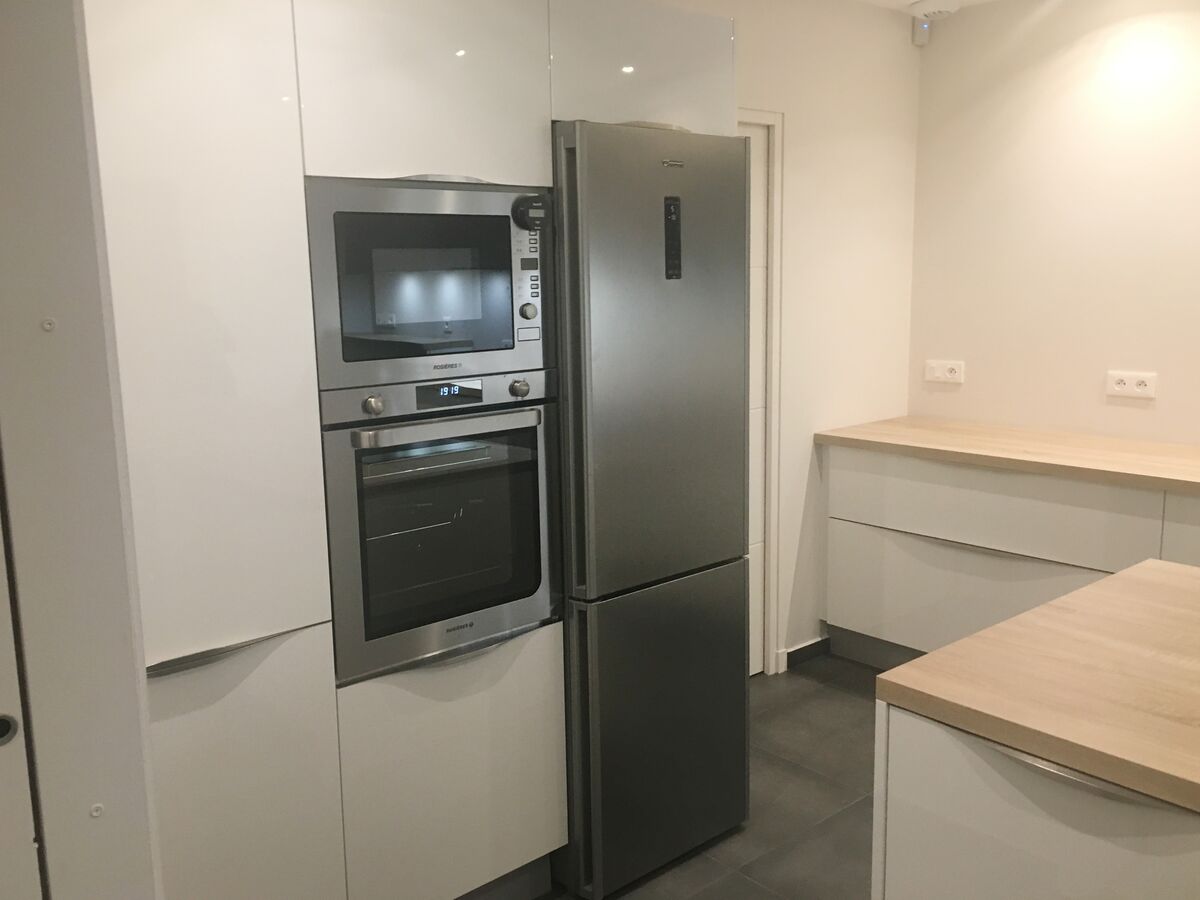 Cuisine avant-après sur mesure Light Blanc Brillant