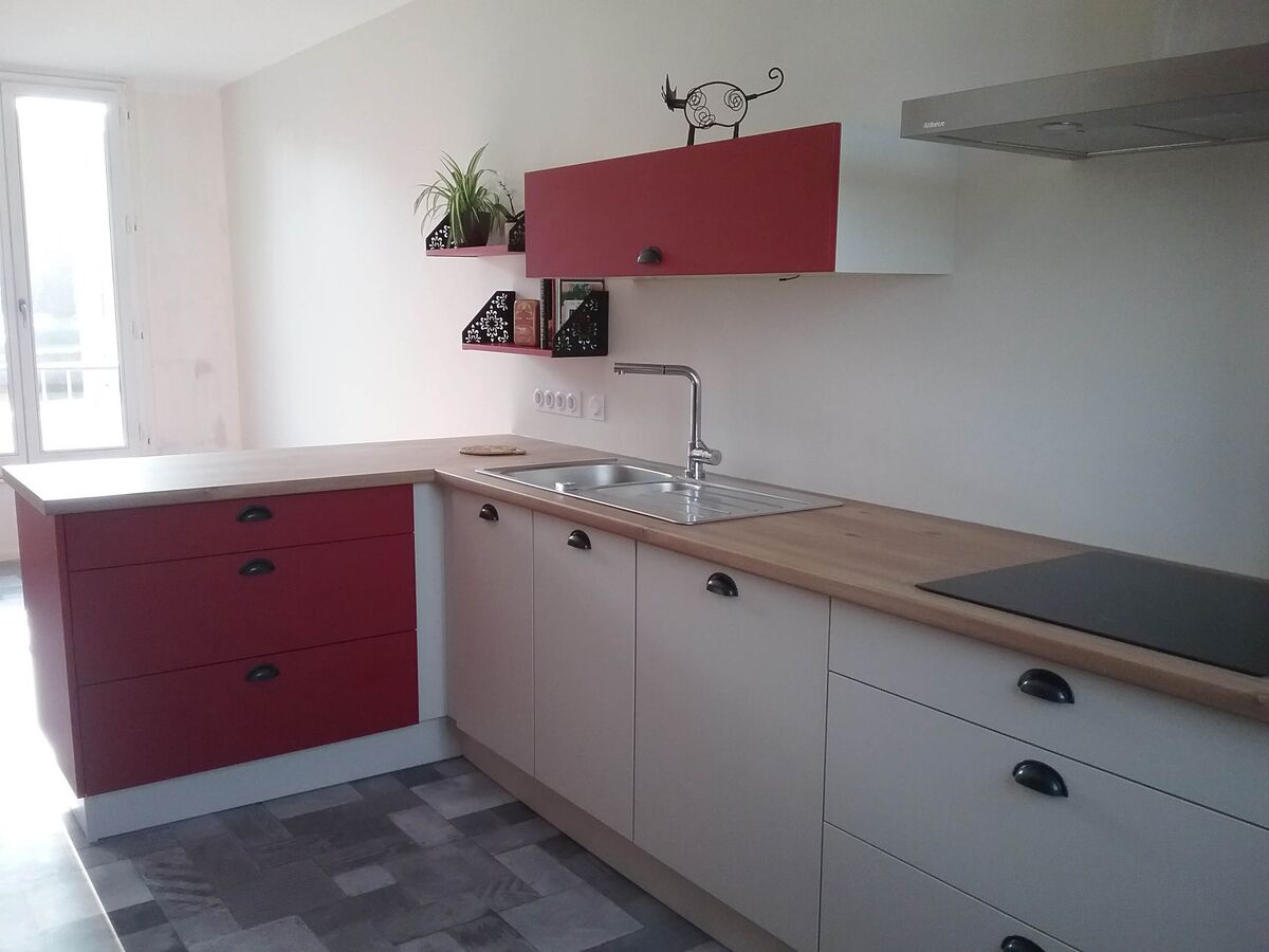 Cuisine avant-après sur mesure Trend Cranberry et Pannacotta Mat