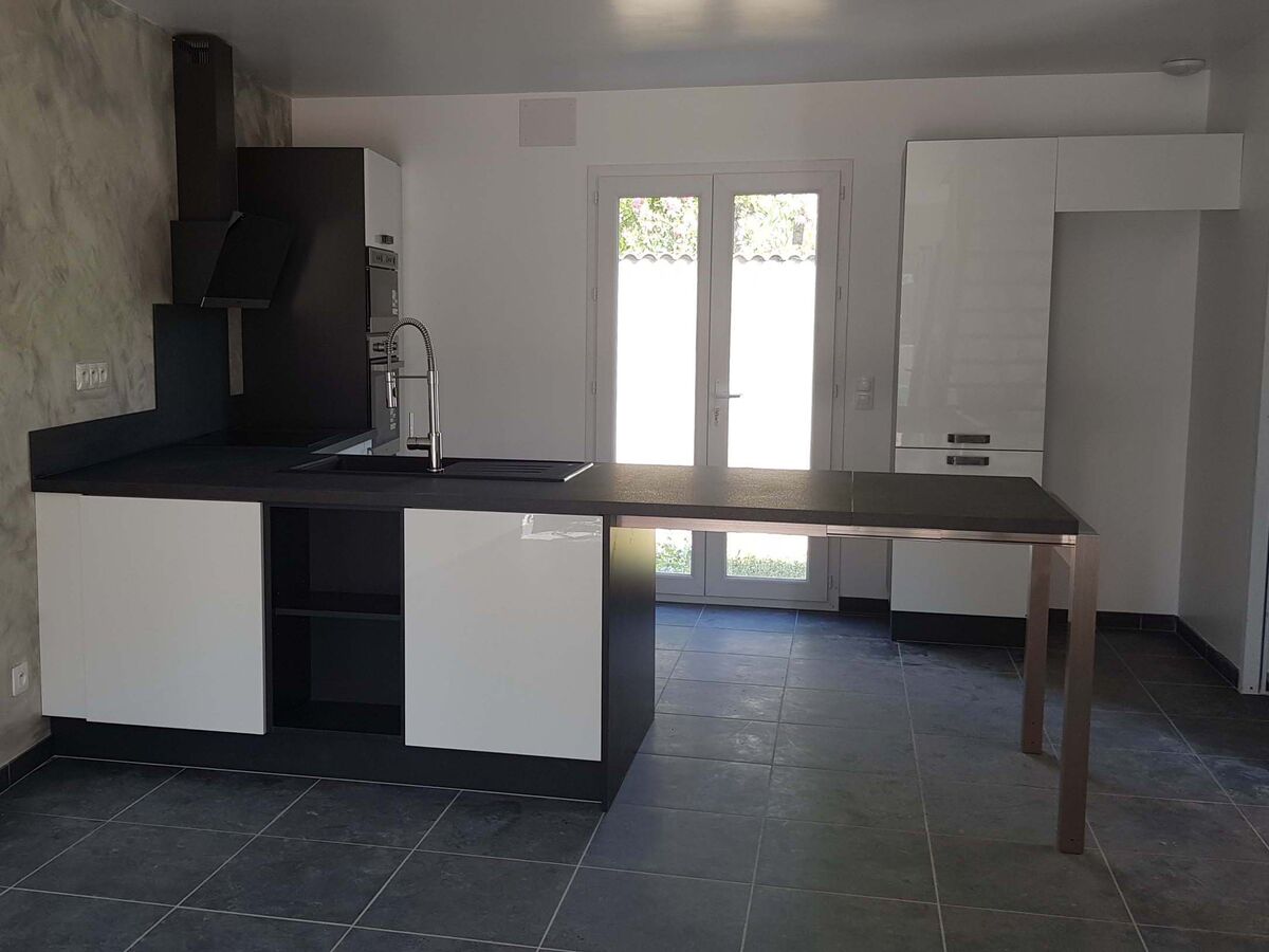 Cuisine équipée sur mesure Light Blanc Brillant