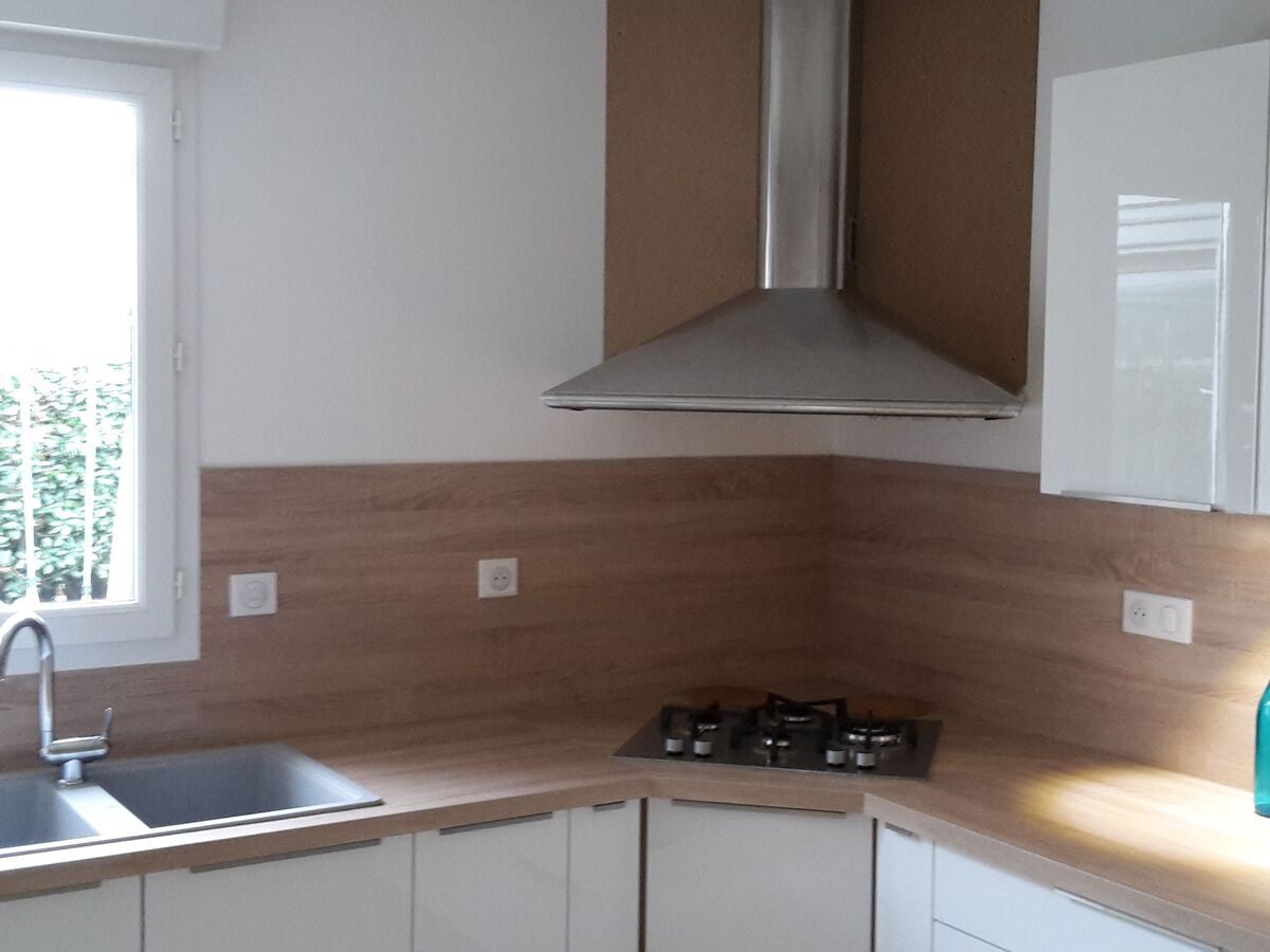 Rénovation cuisine sur mesure Light Blanc brillant et Trend + Blanc Mat