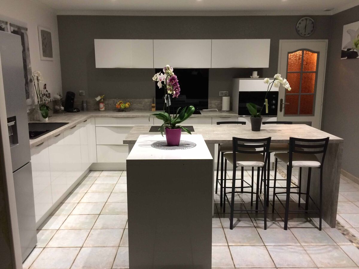 Cuisine avant-après sur mesure Light Blanc brillant