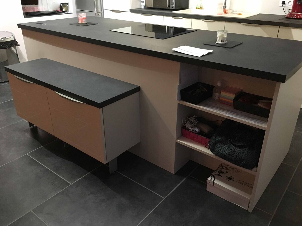 Cuisine avant-après sur mesure Light + Pannacotta Majestic brillant