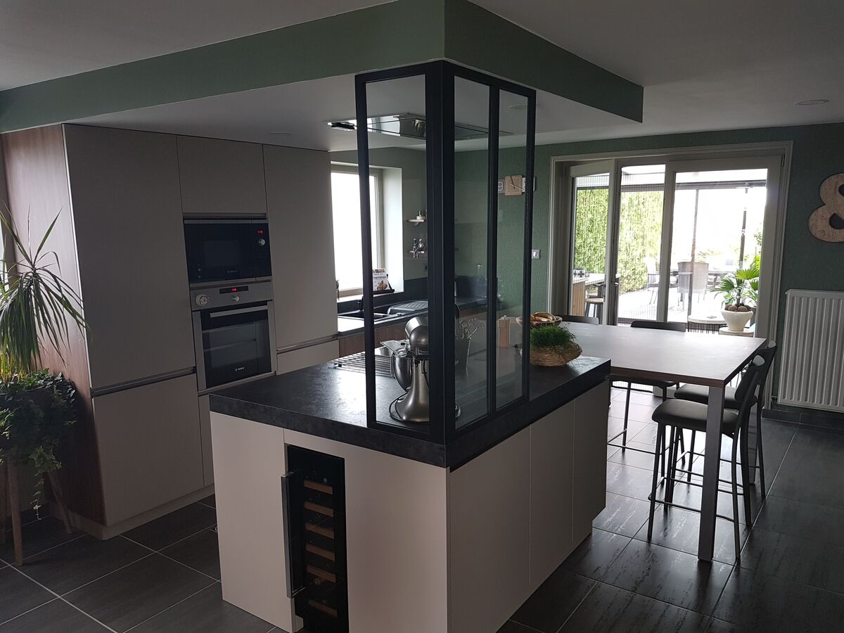 Cuisine équipée sur mesure Trend Taupe Mat et Osani Oak