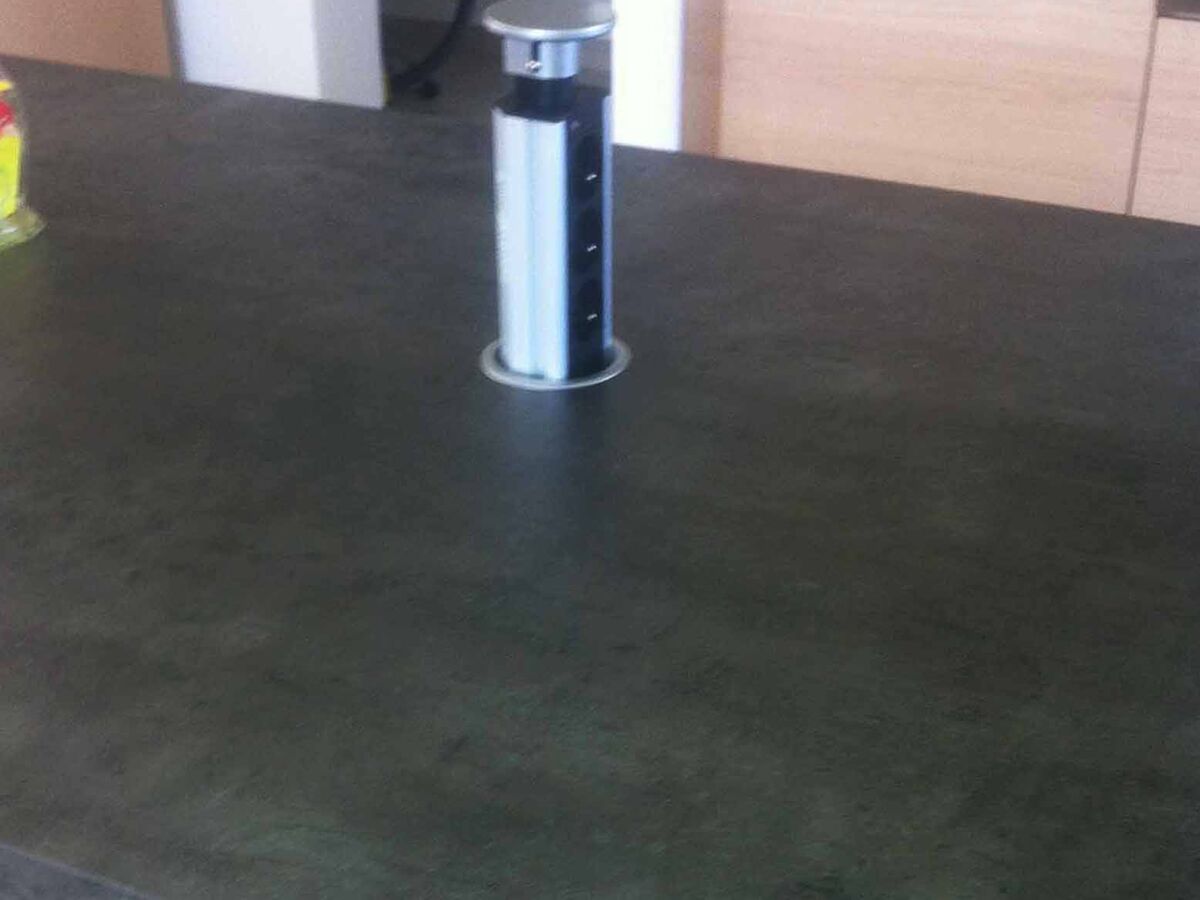 Cuisine avant-après sur mesure Trend + Chêne honey