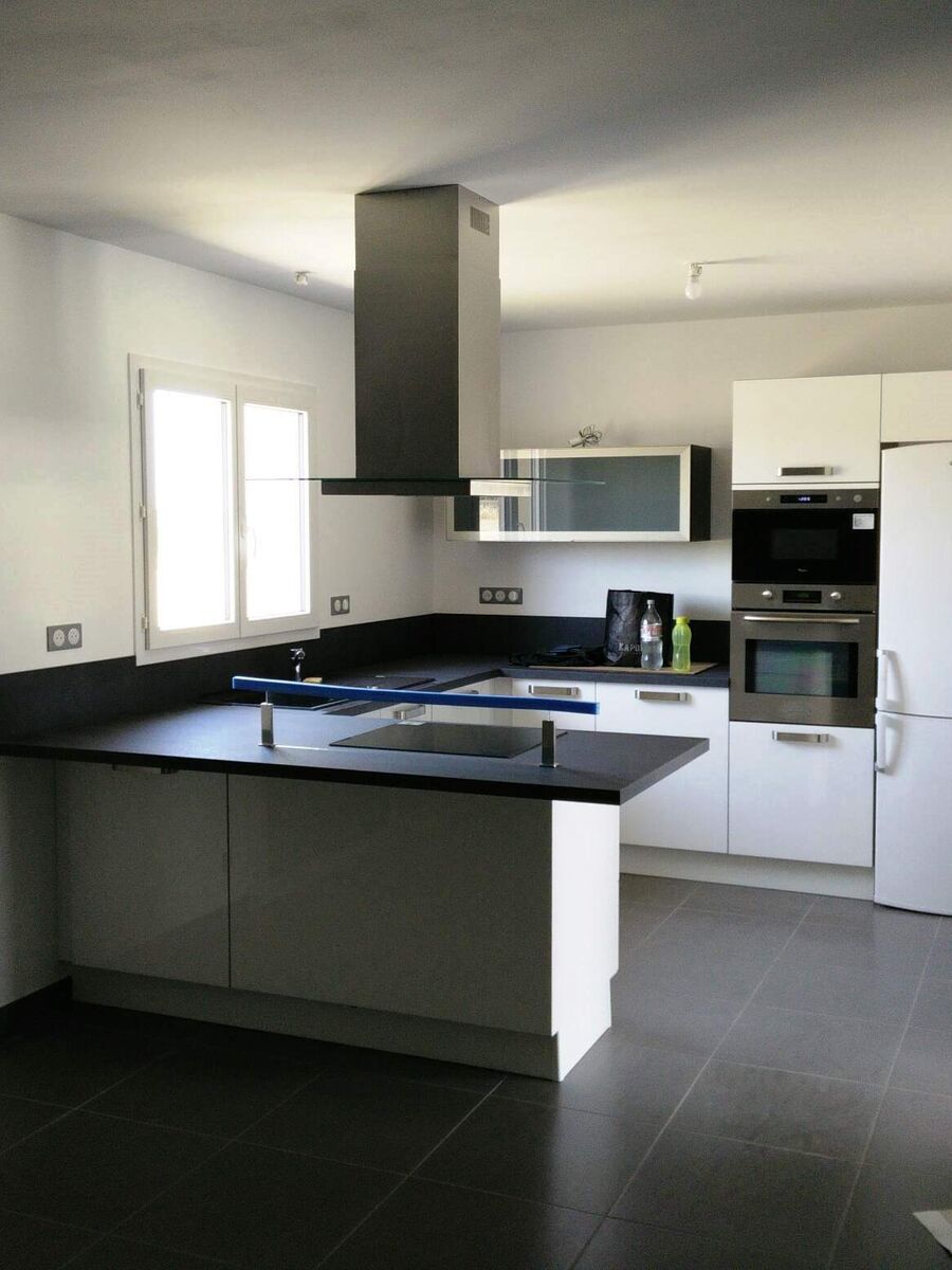 Cuisine équipée sur mesure Light Blanc brillant