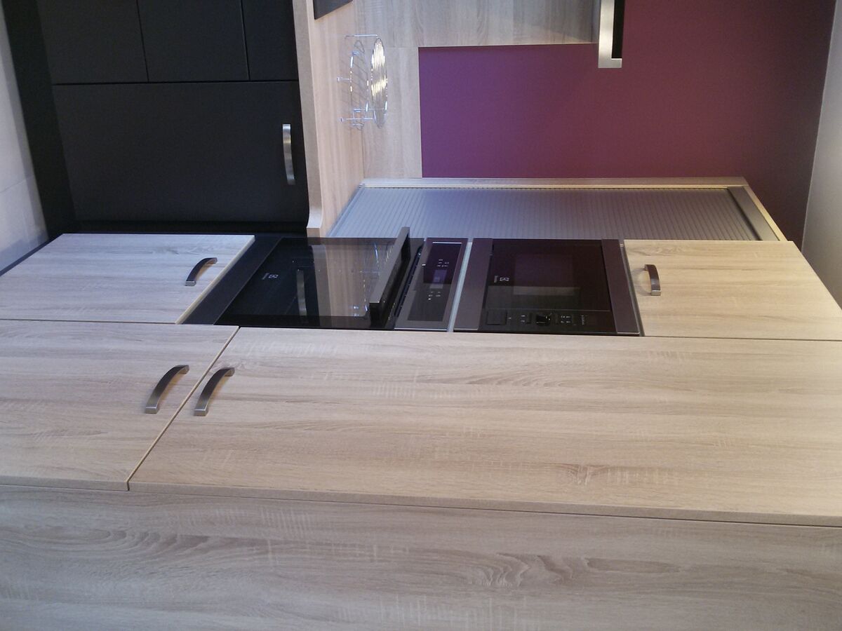 Cuisine avant-après sur mesure Trend + Ombre soft et Trend + Chêne timber