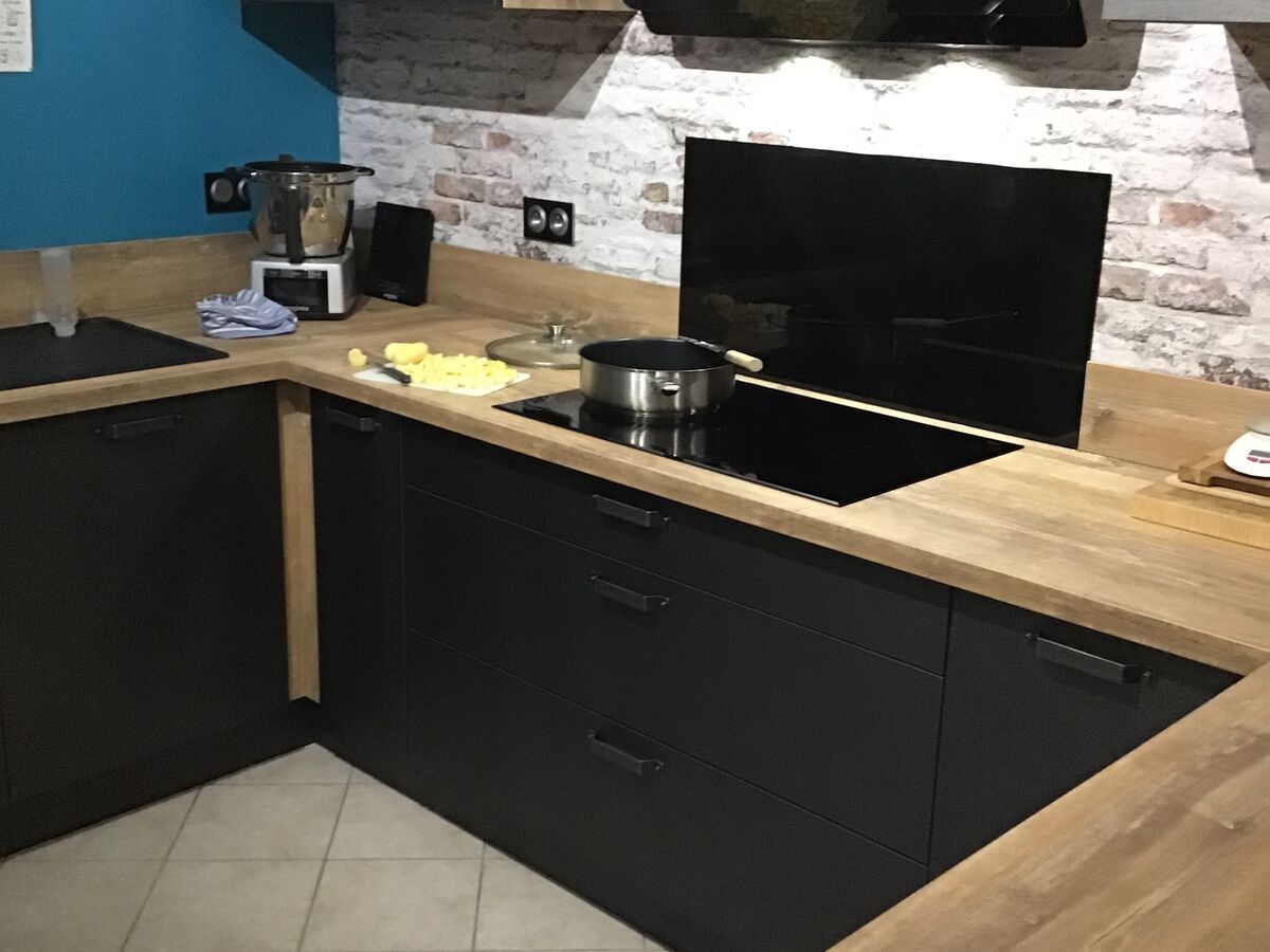 Rénovation cuisine équipée sur mesure Label Métal Brossé