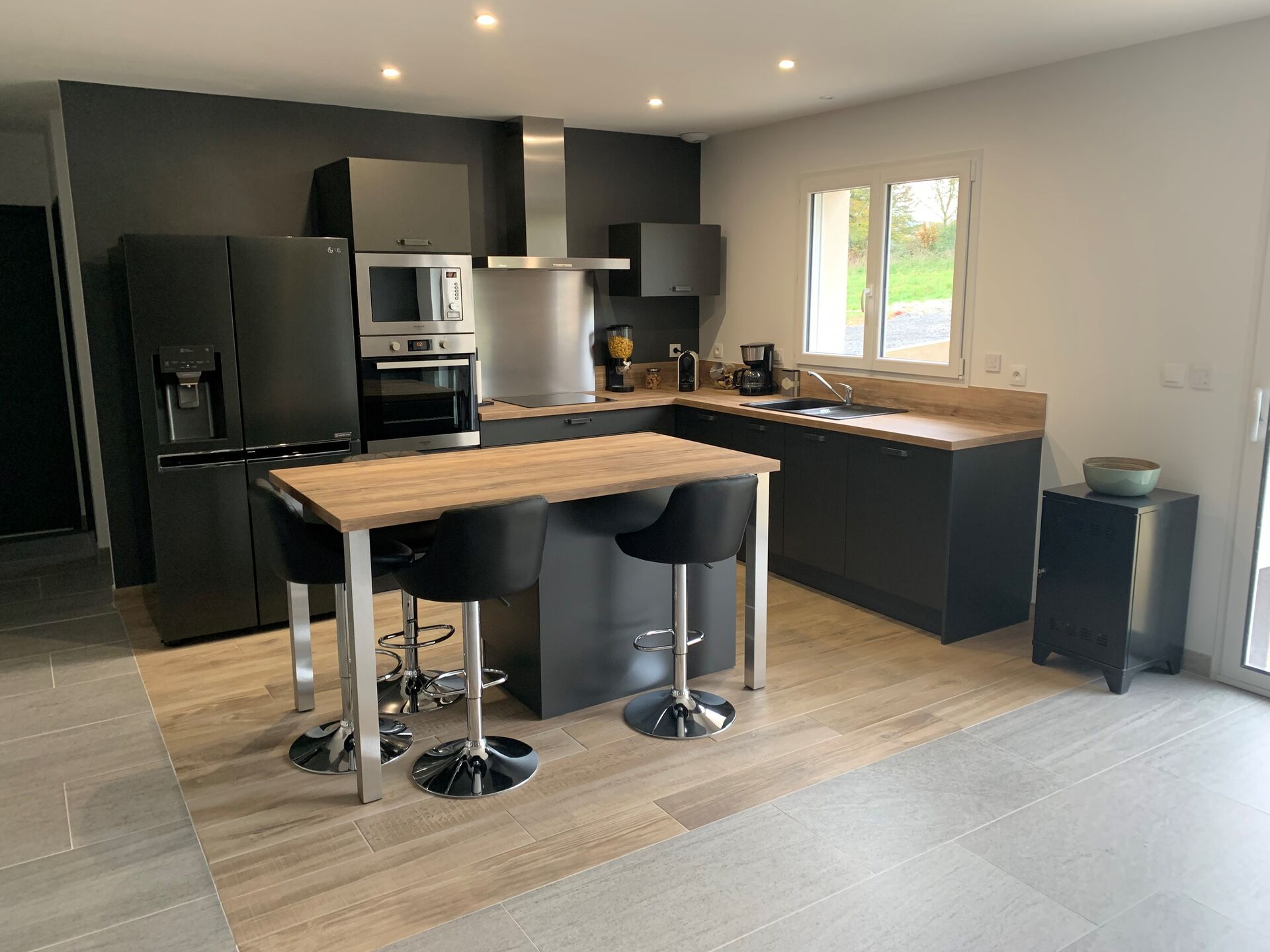 Cuisine équipée sur mesure label Métal Brossé