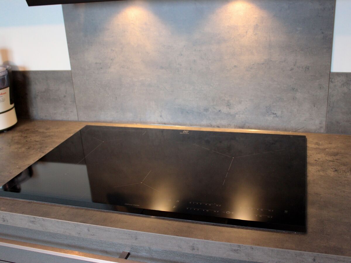 Cuisine avant-après sur mesure Label Métal Brossé