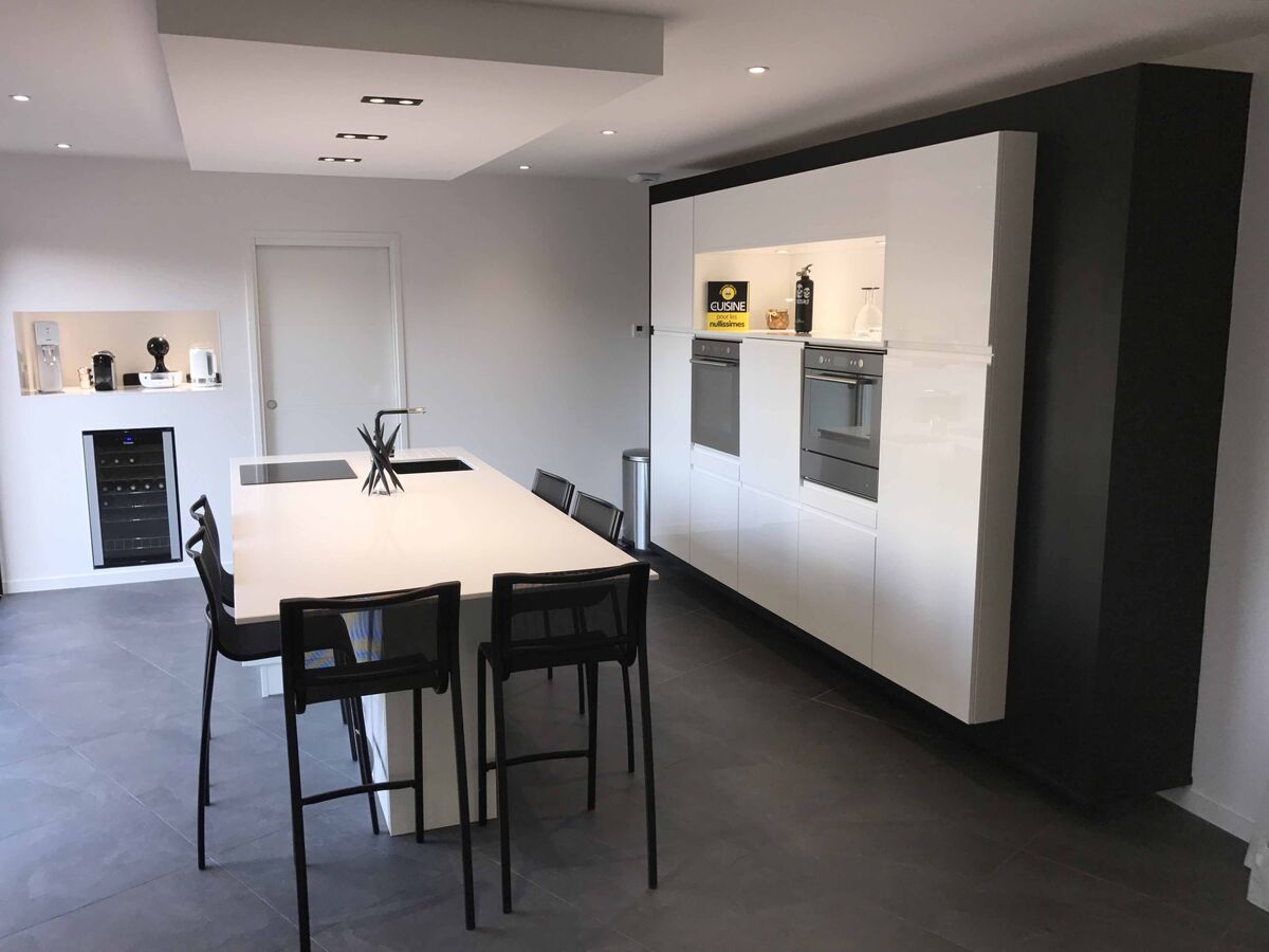 Rénovation cuisine sur mesure Pure Brillant Blanc Brillant