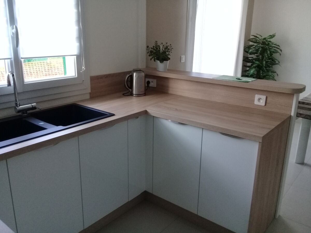 Cuisine avant-après sur mesure Light Blanc brillant