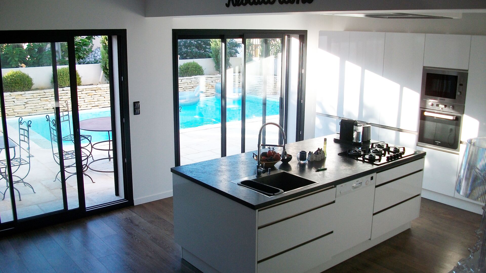 Cuisine équipée sur mesure Light Blanc brillant