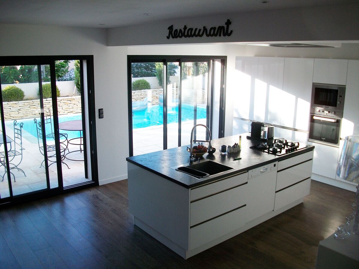 Cuisine équipée sur mesure Light Blanc brillant