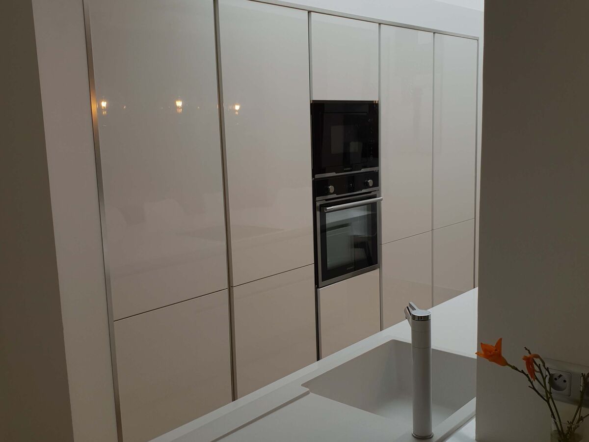 Cuisine avant-après sur mesure Light Blanc Brillant