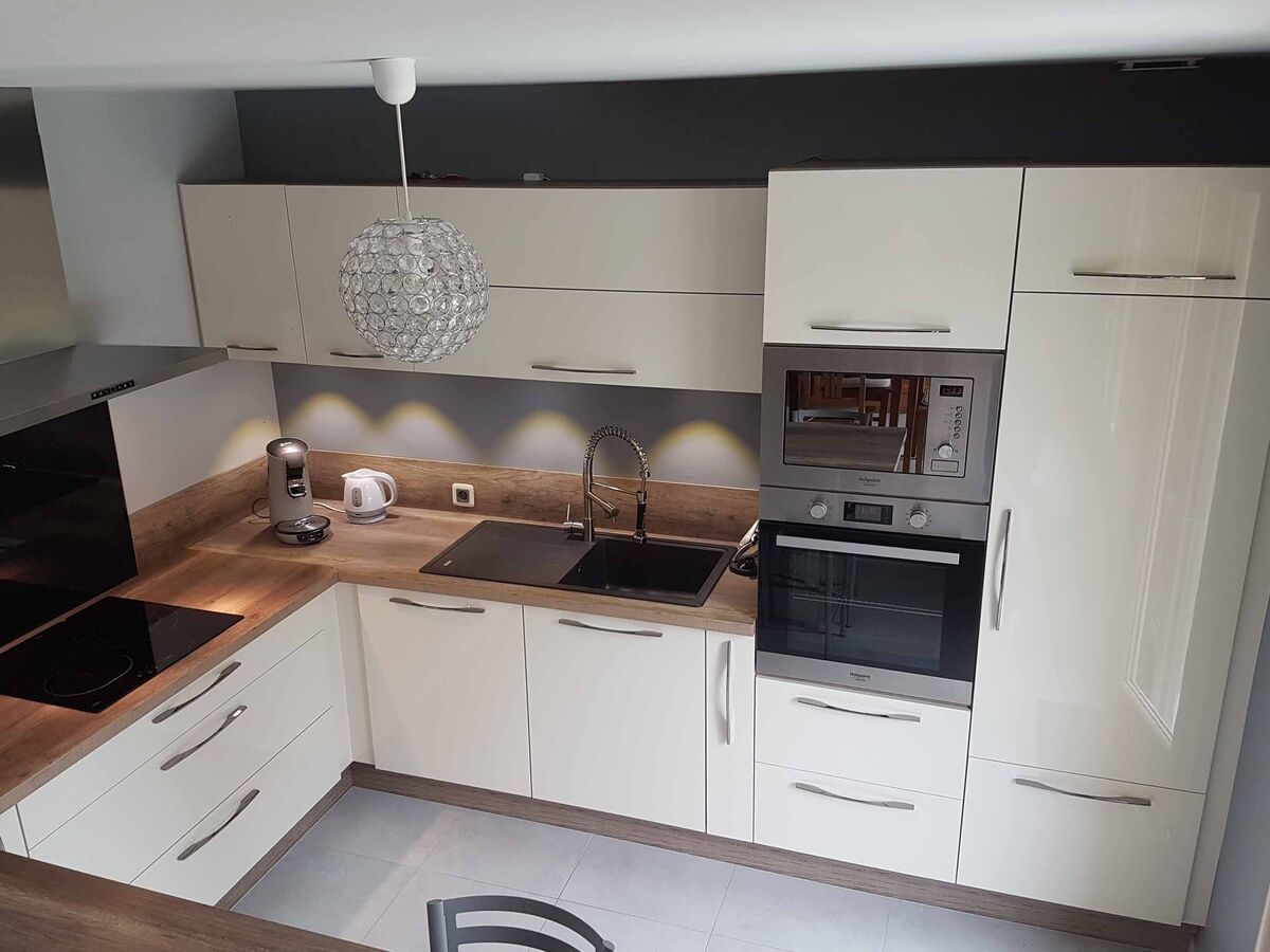 Rénovation cuisine sur mesure Light + Pannacotta Majestic brillant