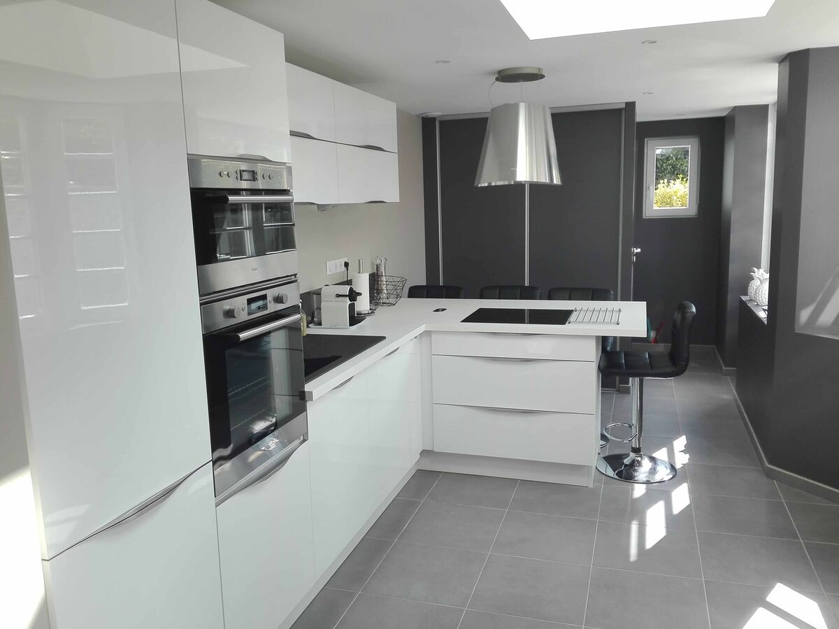 Cuisine avant-après sur mesure Light Blanc brillant