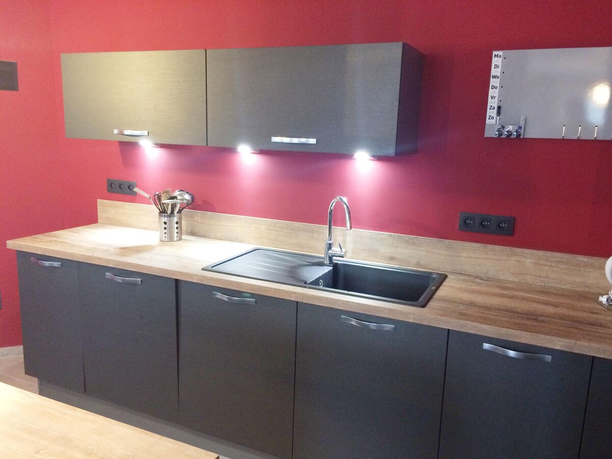 Rénovation cuisine équipée sur mesure Label Métal Brossé