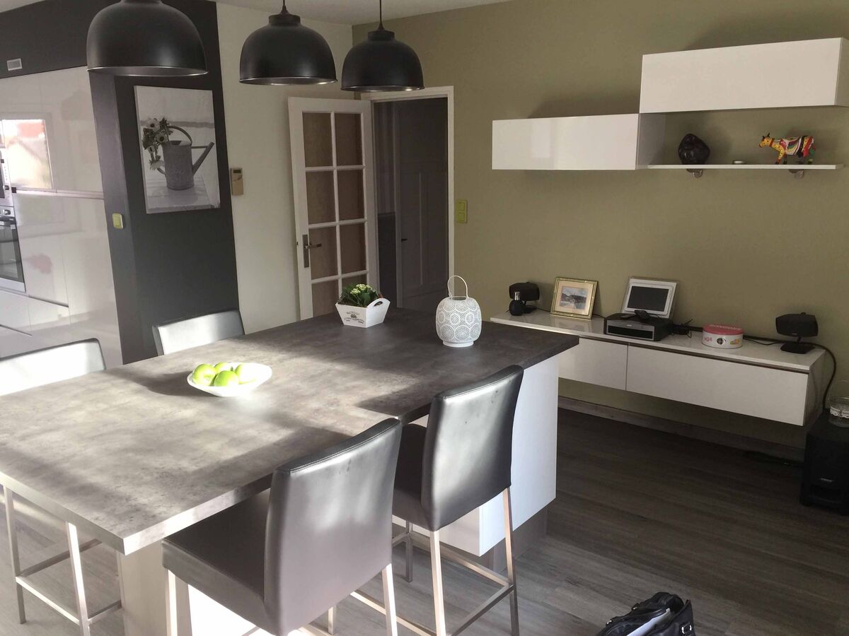 Cuisine avant-après sur mesure Light Blanc brillant