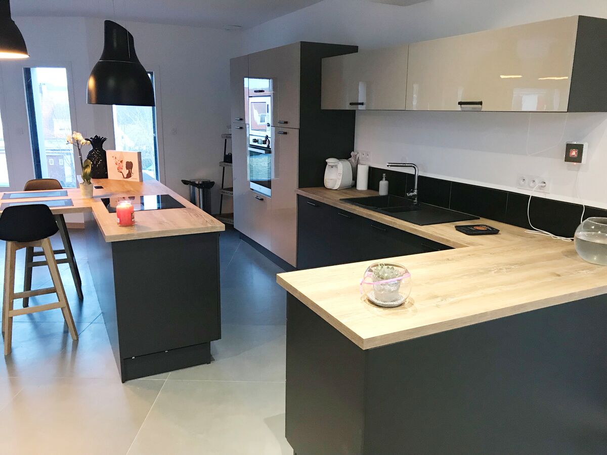 Cuisine équipée sur mesure Light Grège majestic Brillant et Trend Ombre Soft