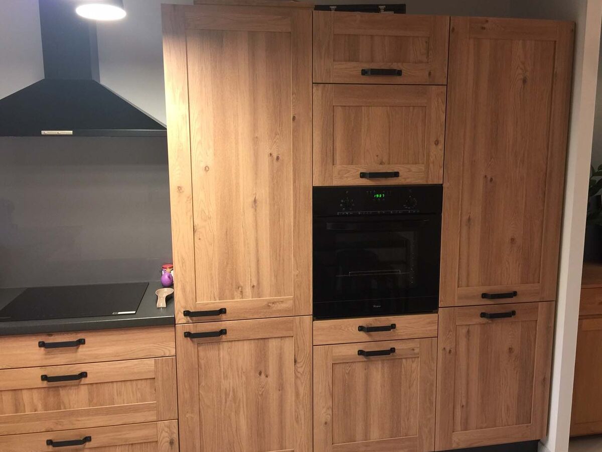 Cuisine avant-après sur mesure Trend Cube Chêne Honey