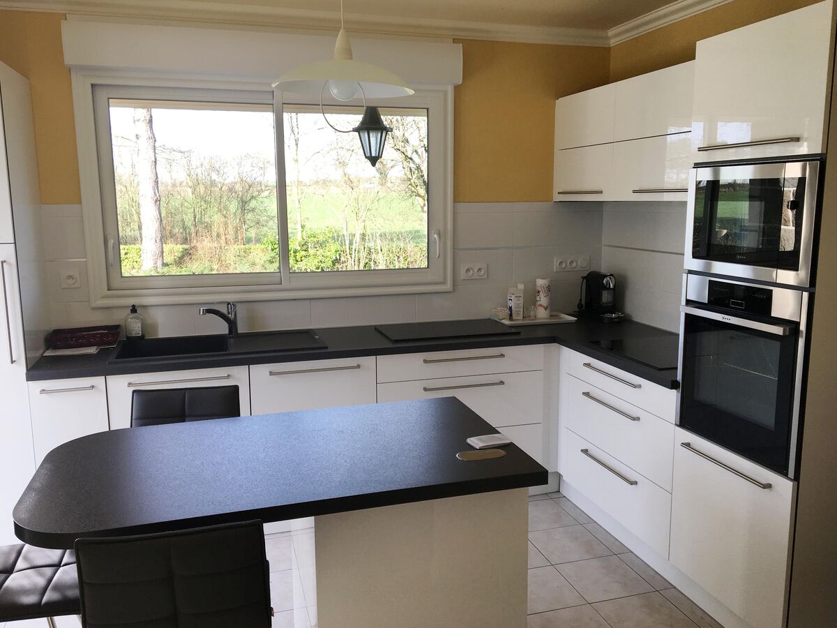 Rénovation cuisine équipée sur mesure Light Blanc brillant