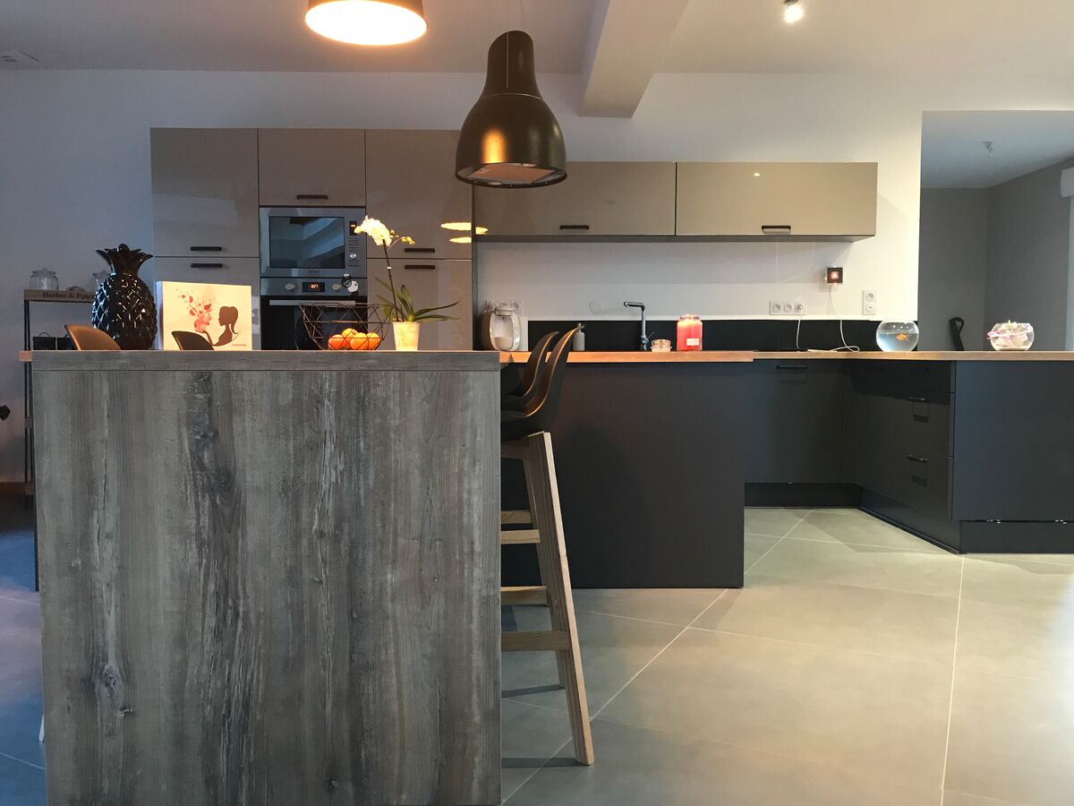 Cuisine avant-après sur mesure Light Grège majestic Brillant et Trend Ombre Soft