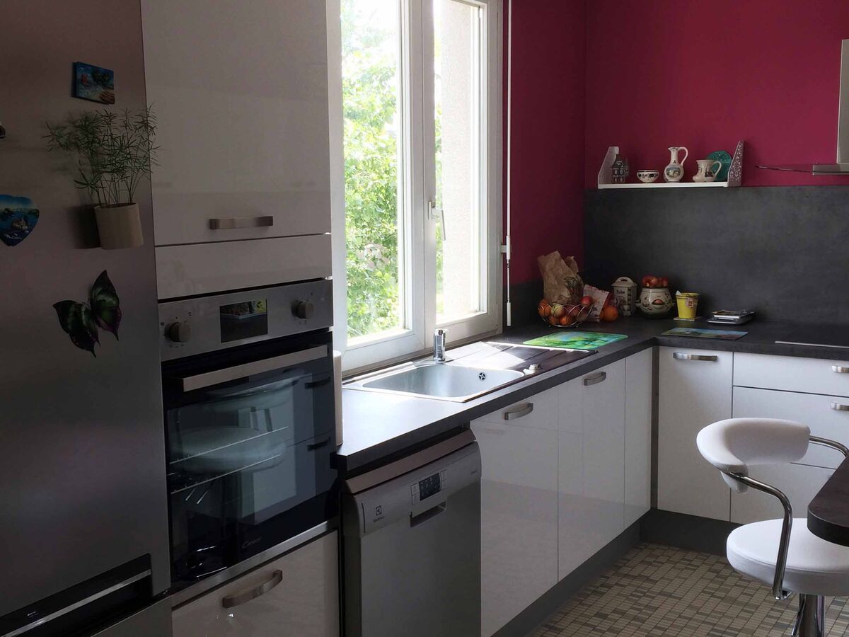 Rénovation cuisine sur mesure Petilla Blanc brillant