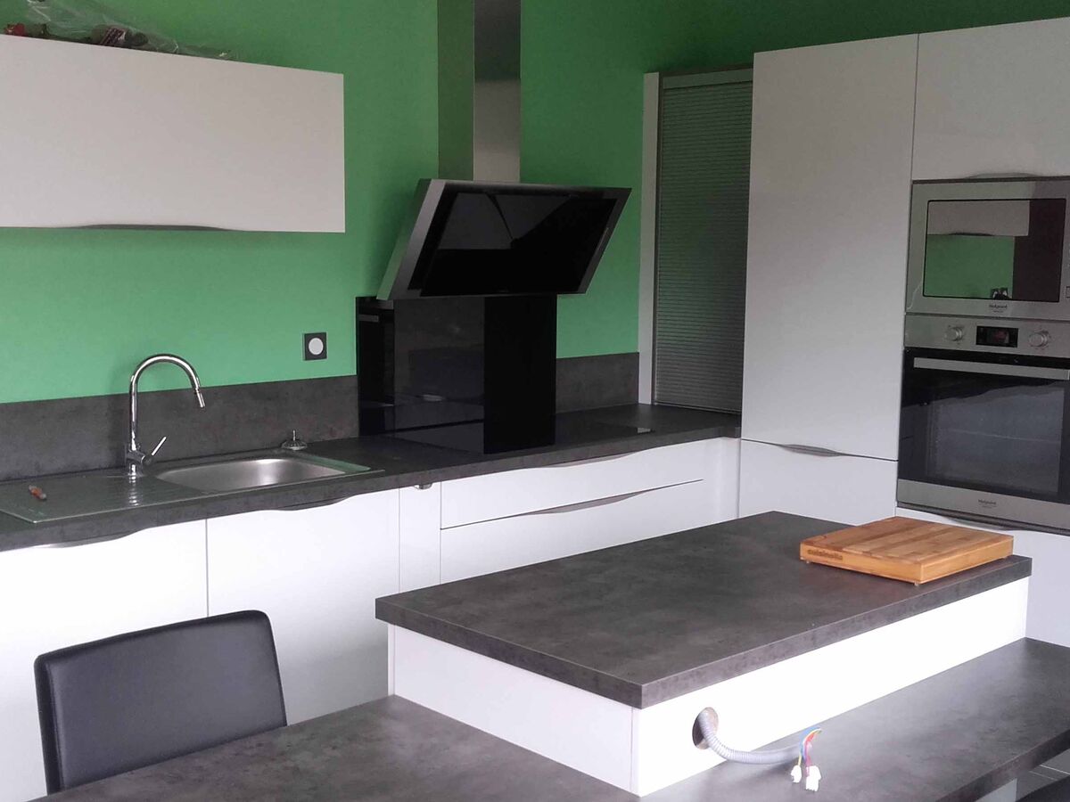 Cuisine avant-après sur mesure Light Blanc brillant