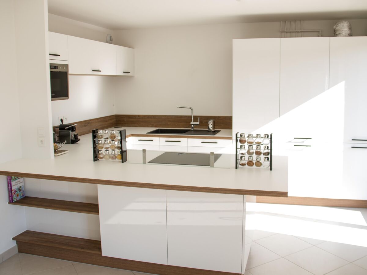 Cuisine équipée sur mesure Light Blanc Brillant